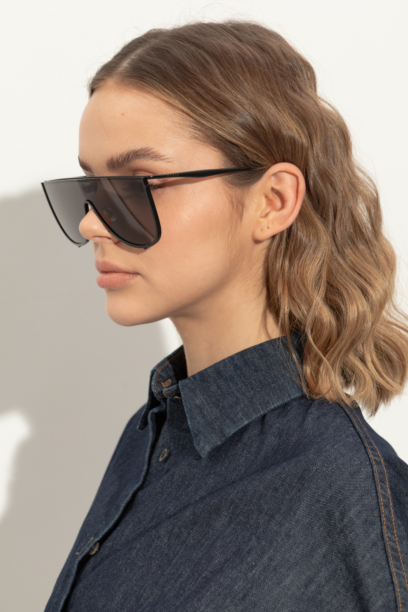 Black Sunglasses Alaïa - Vitkac Canada